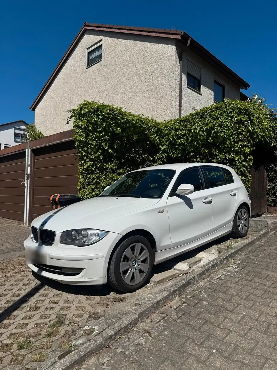 Usata BMW 120 116 CV (85 kW) 2009 Bianco Utilitaria