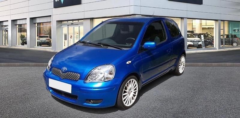 Blau Gebraucht 2004 Toyota Yaris Limousine | 2.500 € (Etwas zu teuer) - Bild 1/4