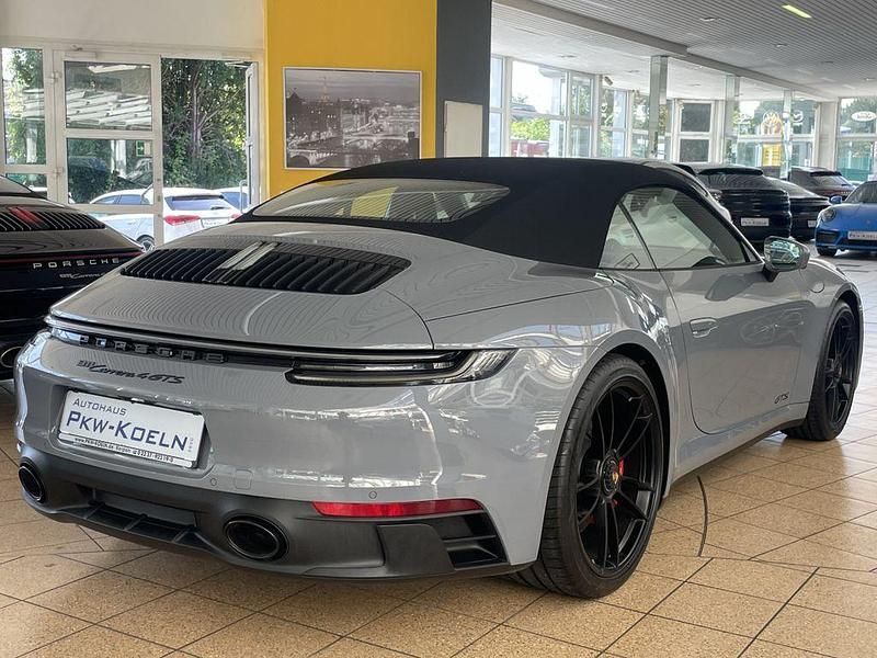 Gebraucht Porsche 992 Chrono 480 PS (353 kW) 2023 Grau Cabrio