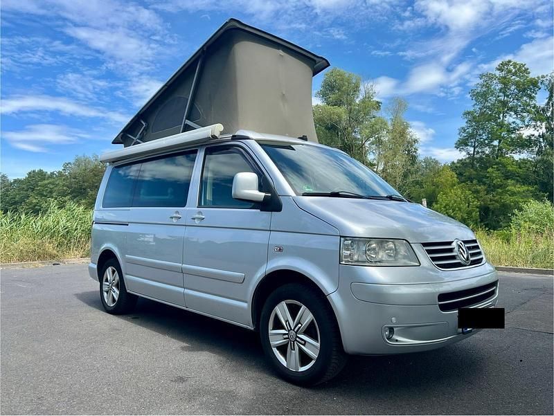 Silber Gebraucht 2010 VW T5 California Van | 25.500 € - Bild 1/4