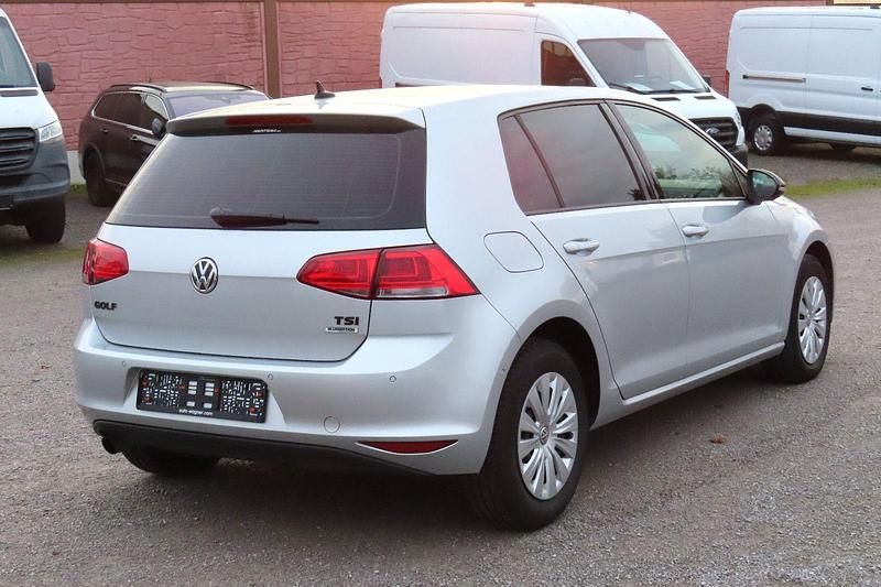 Second-hand VW Golf VII 110 CP (80 kW) 2015 Argintiu Berlinǎ