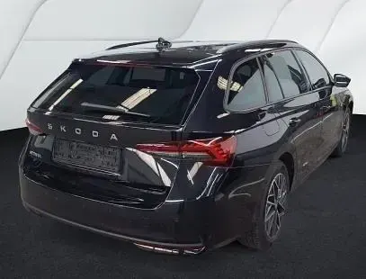 Gebraucht Skoda Octavia Tour 150 PS (110 kW) 2025 Schwarz Kombi
