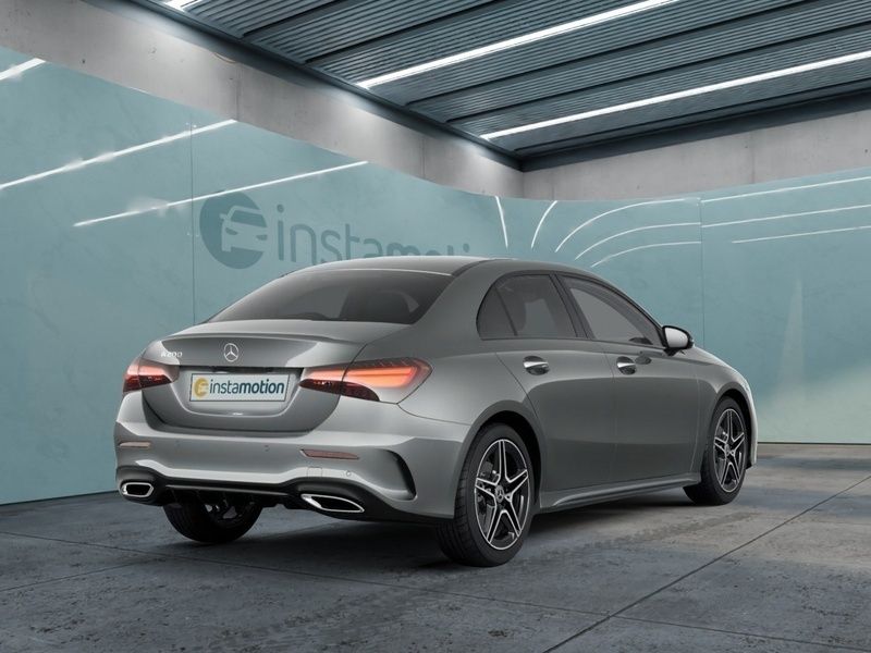 Gebraucht Mercedes A200 AMG 163 PS (119 kW) 2024 Grau Limousine