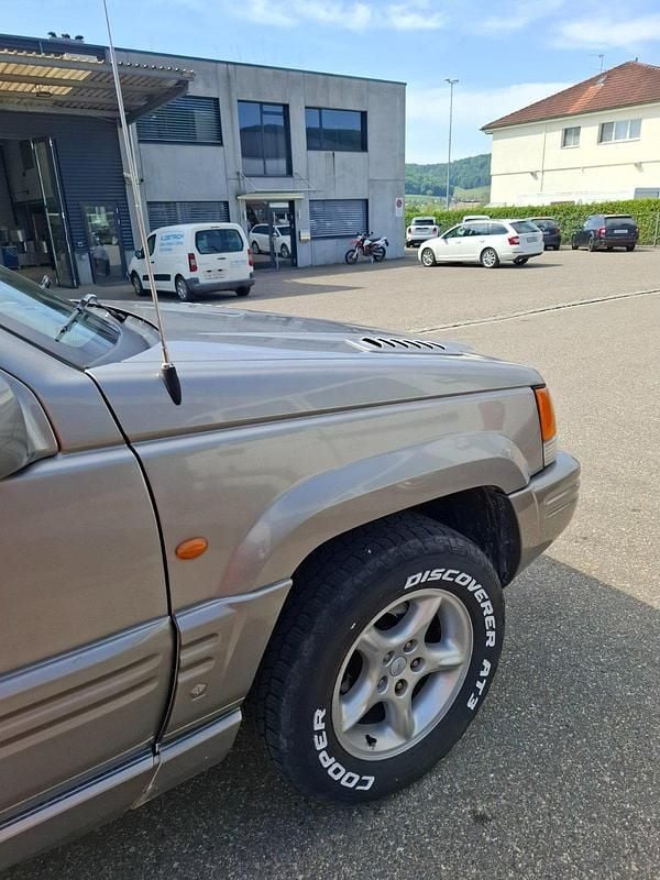 Silber Gebraucht 1998 Jeep Grand Cherokee Limited SUV | 7.750 € (Fairer Preis) - Bild 1/4
