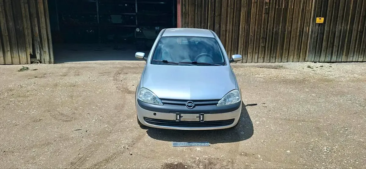 Gebraucht Opel Corsa 75 PS (55 kW) 2002 Silber Kleinwagen