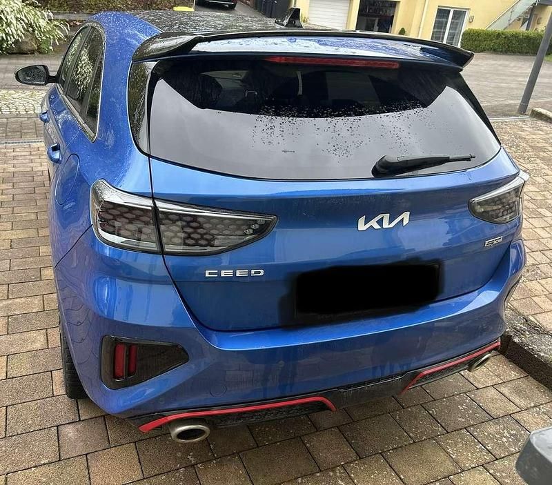 Gebraucht Kia Ceed GT GT 204 PS (150 kW) 2023 Blau Limousine