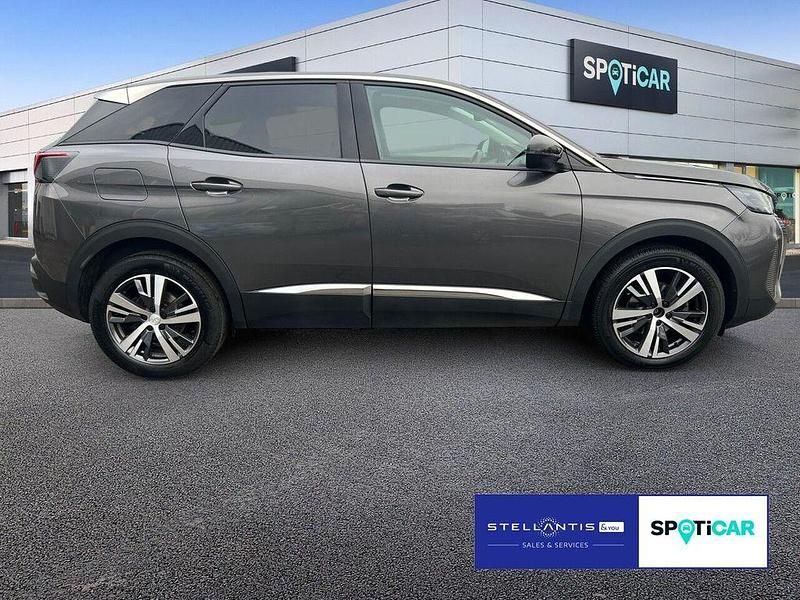 Gebraucht Peugeot 3008 Allure 131 PS (96 kW) 2022 Grau SUV