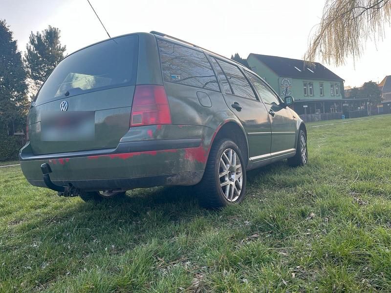 Gebraucht VW Golf IV 115 PS (84 kW) 2003 Grün Kombi