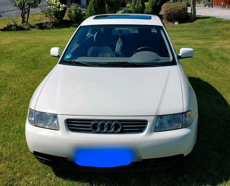Weiß Gebraucht 1998 Audi A3 Kleinwagen | 1.100 € (Fairer Preis) - Bild 1/4