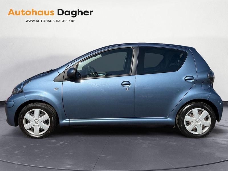 Gebraucht Toyota Aygo Cool 68 PS (50 kW) 2010 Blau Kleinwagen