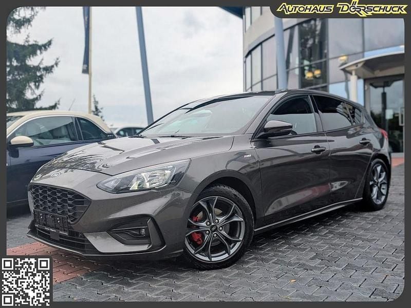 Magneticgrau metallic Gebraucht 2020 Ford Focus ST-Line Limousine | 13.790 € (Superpreis) - Bild 1/4