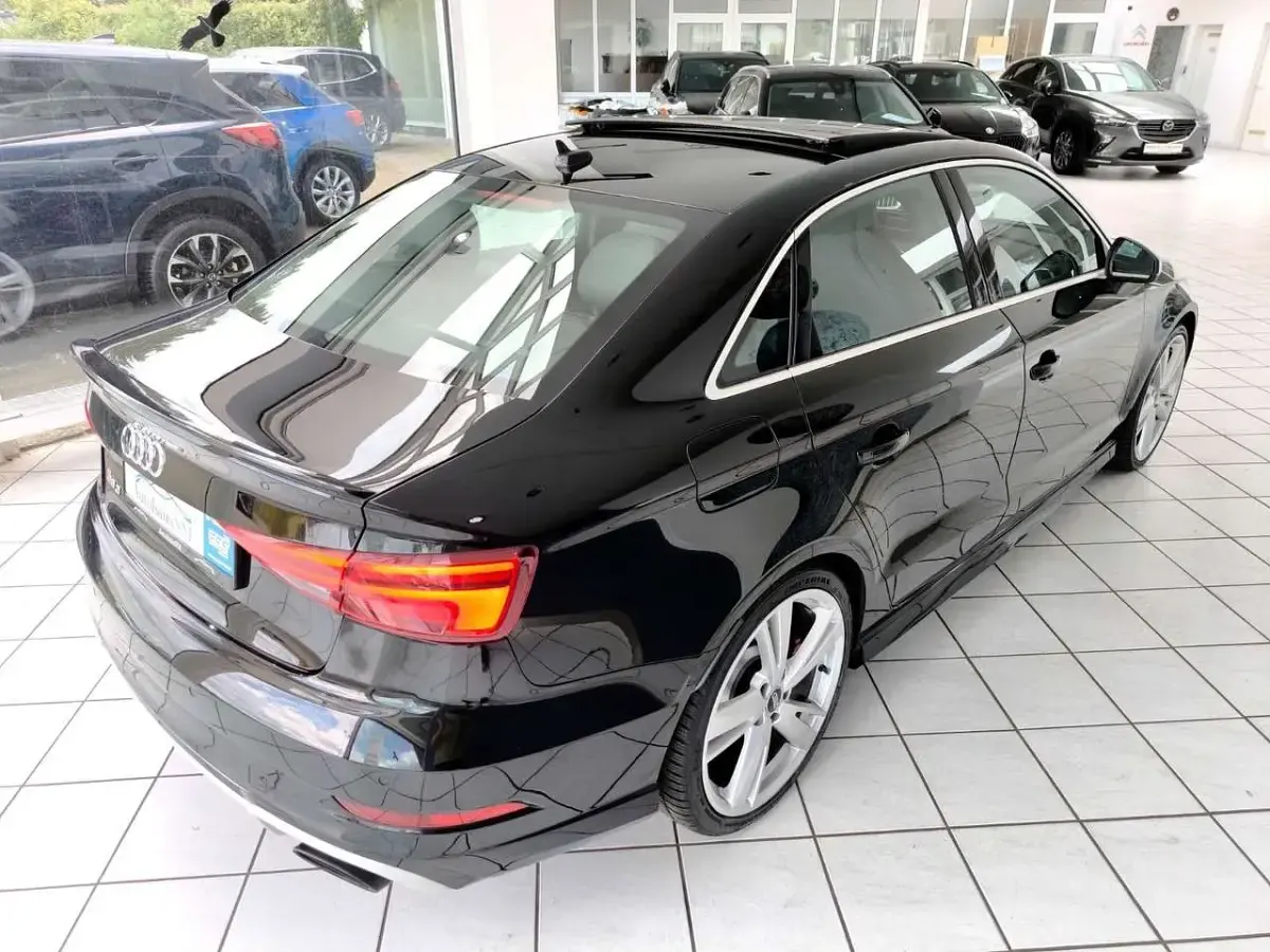 Gebraucht Audi RS3 Sport 400 PS (294 kW) 2018 Schwarz Limousine