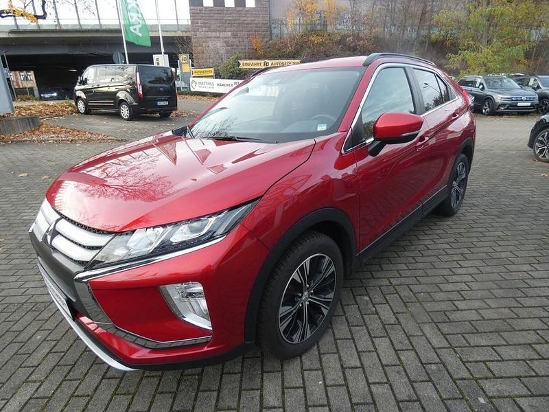 Gebraucht Mitsubishi Eclipse Cross Active 163 PS (119 kW) 2019 Rot SUV