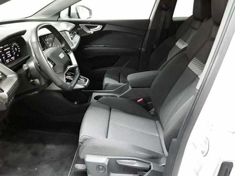 Gebraucht Audi Q4 e-tron Ambiente 150 kW (204 PS) 2022 Gletscherweiss metallic SUV