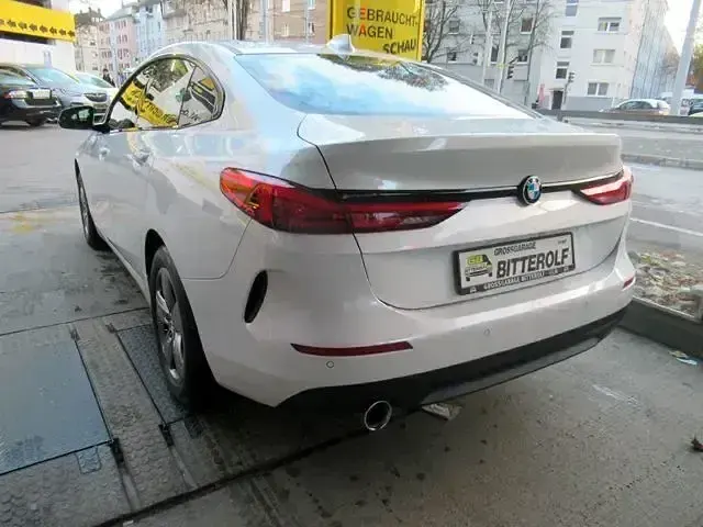 Gebraucht BMW 216 Advantage 116 PS (85 kW) 2023 Weiß Coupé