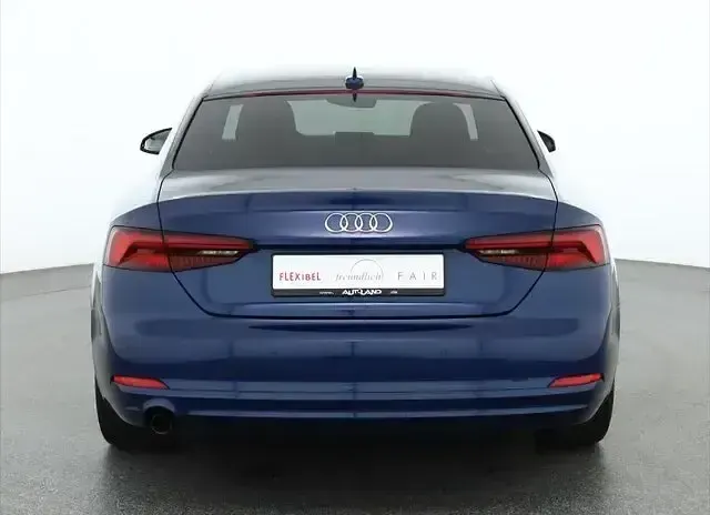 Second-hand Audi A5 Comfort 150 CP (110 kW) 2017 Albastru Coupe