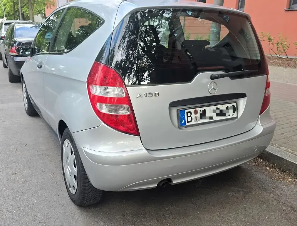 Gebraucht Mercedes A150 Classic 95 PS (69 kW) 2005 Silber Limousine