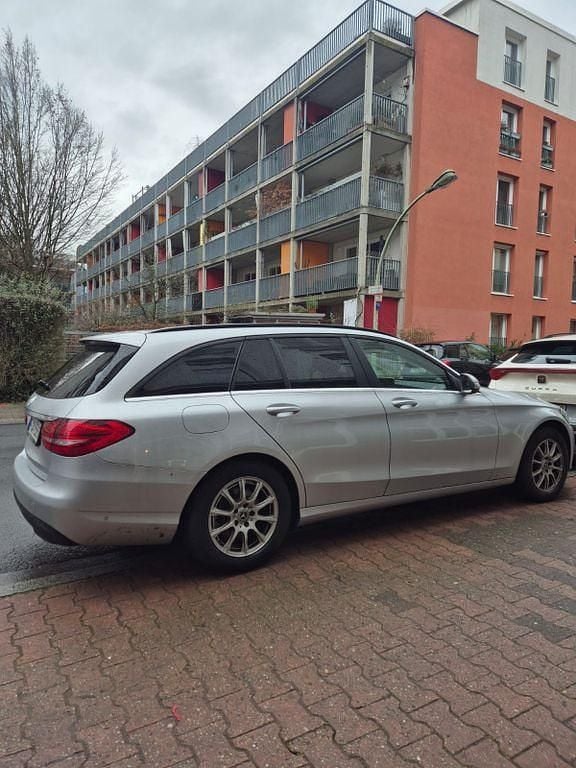 Gebraucht Mercedes C220 170 PS (125 kW) 2017 Silber Limousine