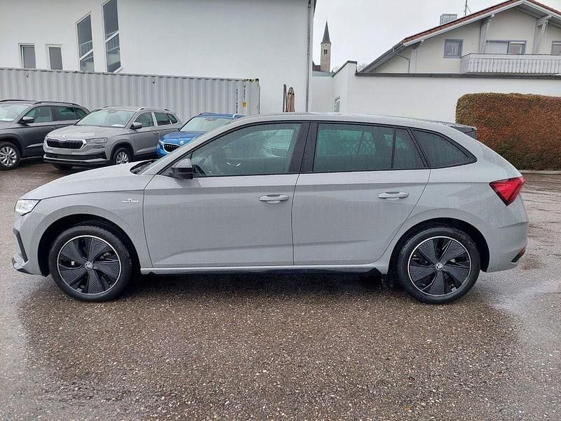 Steelgrau Neu 2025 Skoda Scala Monte Carlo Kleinwagen | 27.990 € (Fairer Preis) - Bild 1/4