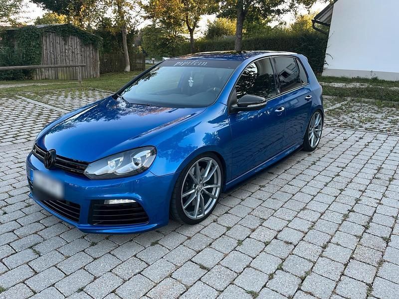Blau Gebraucht 2012 VW Golf VI R Limousine | 16.100 € (Teuer) - Bild 1/4
