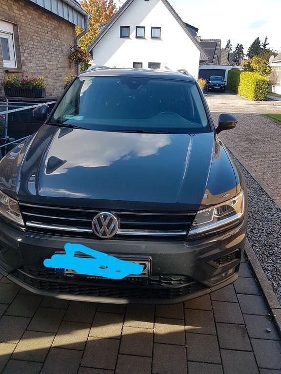 Grau Gebraucht 2019 VW Tiguan Join SUV | 19.999 € (Guter Preis) - Bild 1/4