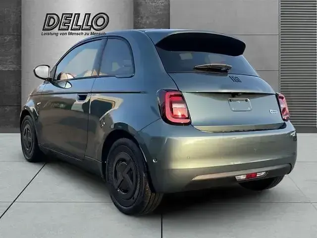 Gebraucht Fiat 500e 86 kW (118 PS) 2025 Grün Kleinwagen