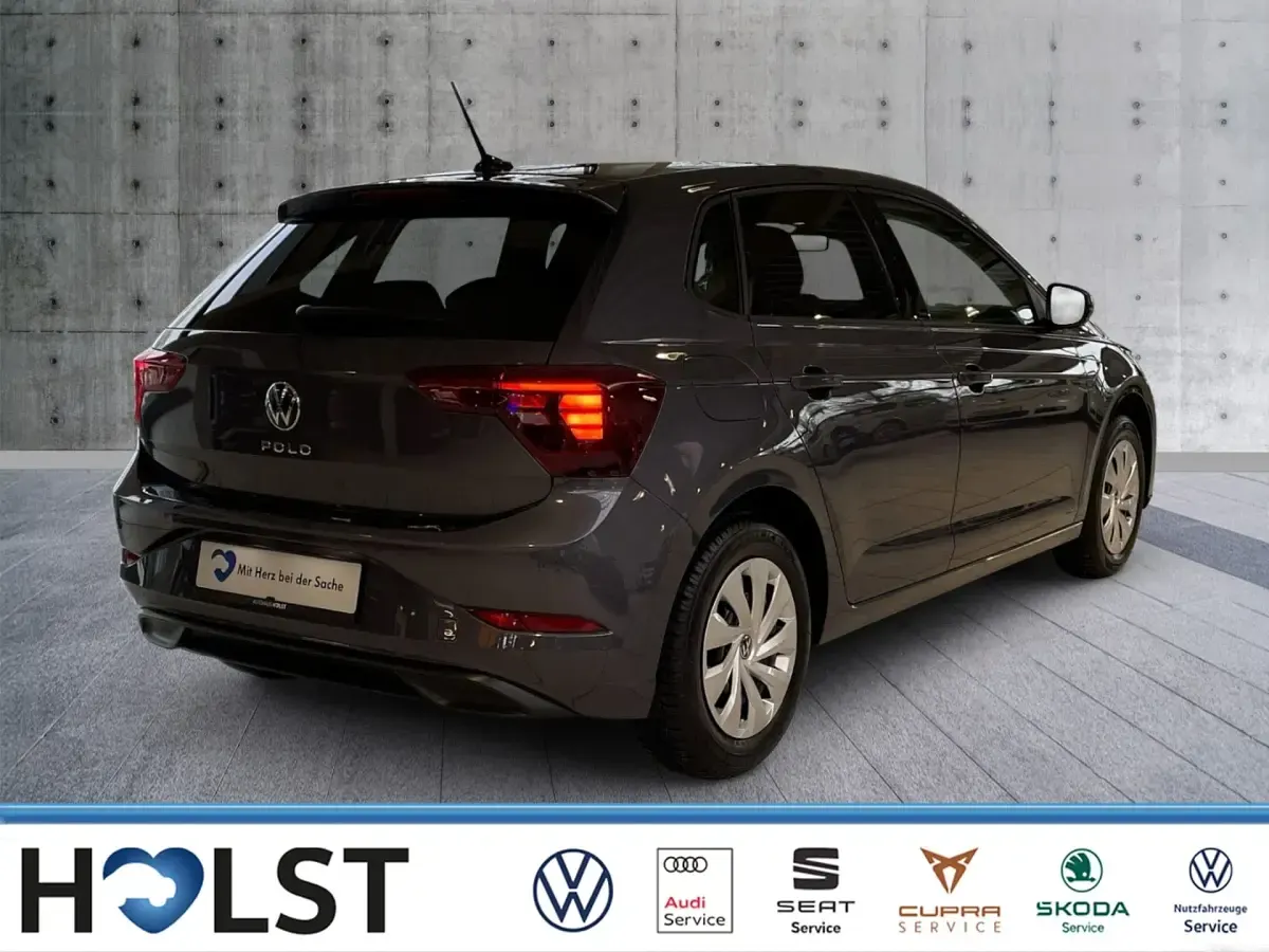 Gebraucht VW Polo Life 95 PS (69 kW) 2024 Grau Kleinwagen