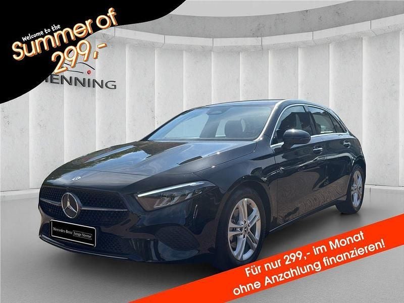 Schwarz Gebraucht 2023 Mercedes A180 Progressive Limousine | 28.780 € (Fairer Preis) - Bild 1/4