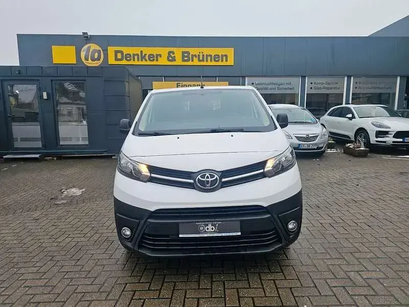 Gebraucht Toyota Proace Comfort 116 PS (85 kW) 2017 Weiß Van / Kleinbus
