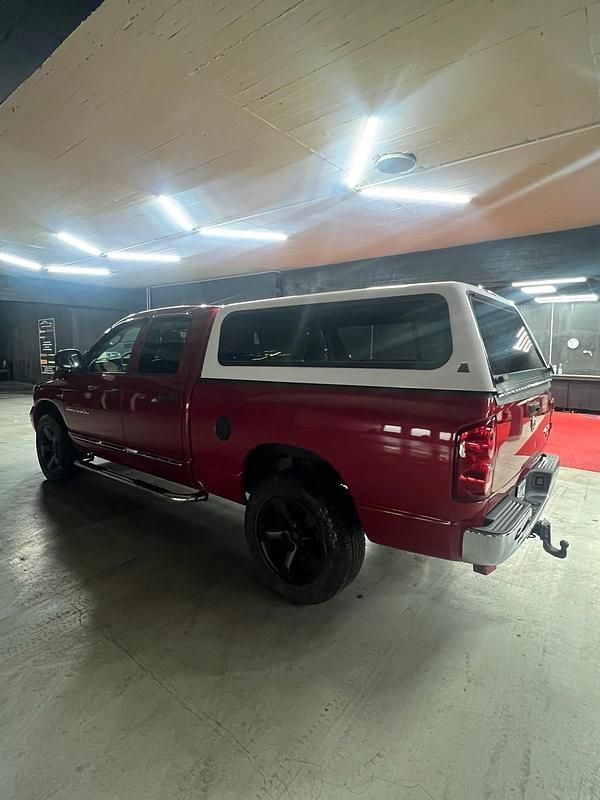 Second-hand Dodge Ram 350 CP (257 kW) 2008 Roșu Pickup