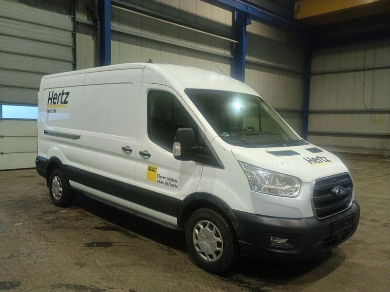 Gebraucht Ford Transit Trend 131 PS (96 kW) 2021 Frostweiß Van / Kleinbus