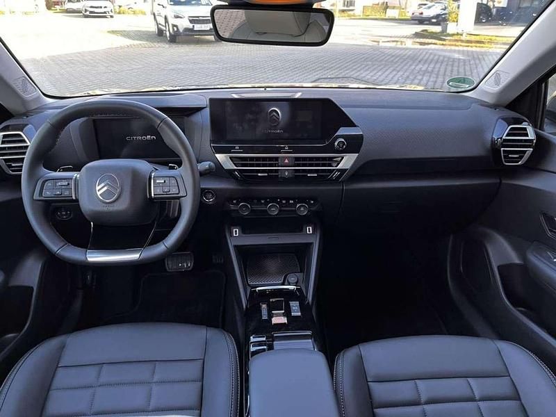 Gebraucht Citroën C4 131 PS (96 kW) 2025 Manhattangrün Limousine