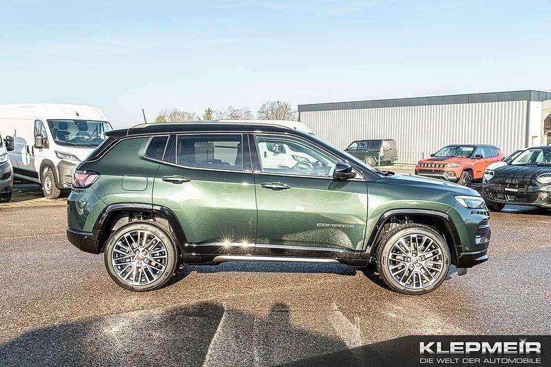 Gebraucht Jeep Compass Summit 179 PS (131 kW) 2025 Zweifarblackierung techno gre SUV