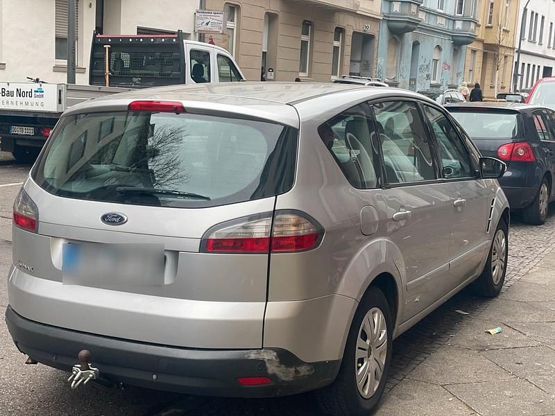 Gebraucht Ford S-MAX S 150 PS (110 kW) 2008 Silber Van / Kleinbus