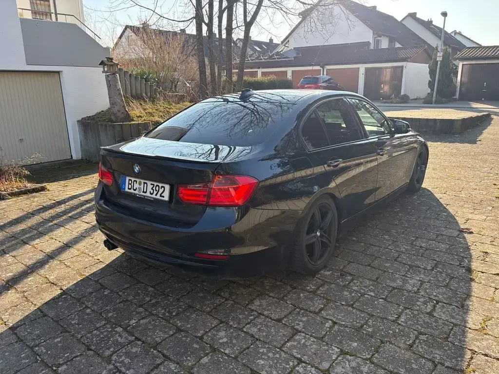 Gebraucht BMW 330 Performance 258 PS (189 kW) 2013 Schwarz Limousine