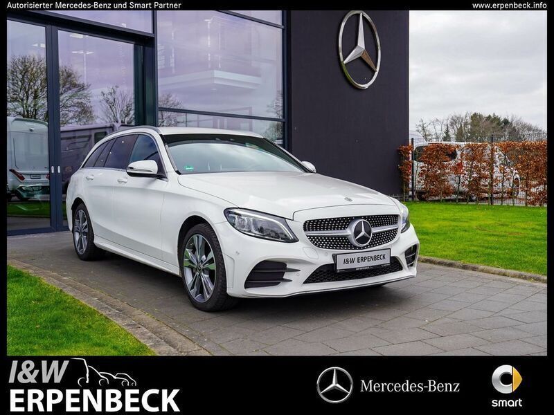 Weiß Gebraucht 2021 Mercedes C220 AMG line Kombi | 28.550 € (Fairer Preis) - Bild 1/4