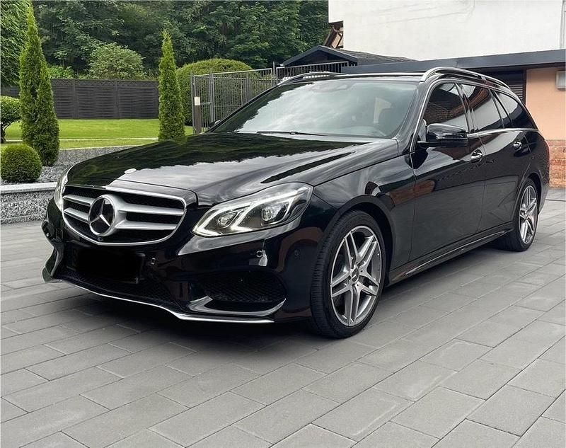 Gebraucht Mercedes E350 252 PS (185 kW) 2013 Schwarz Kombi
