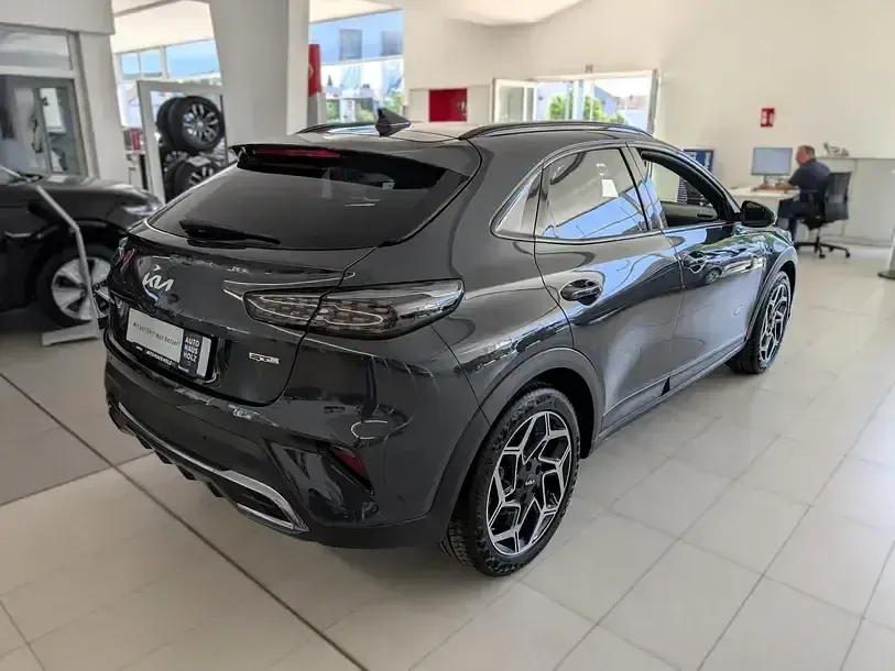 Neu Kia XCeed GT-Line 140 PS (102 kW) 2025 Grau SUV