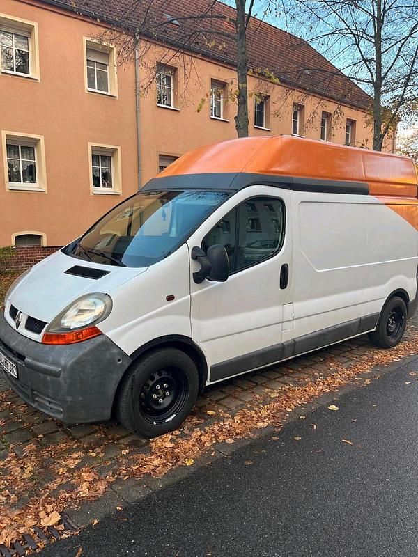 Weiß Gebraucht 2005 Renault Trafic Van | 6.000 € (Fairer Preis) - Bild 1/4