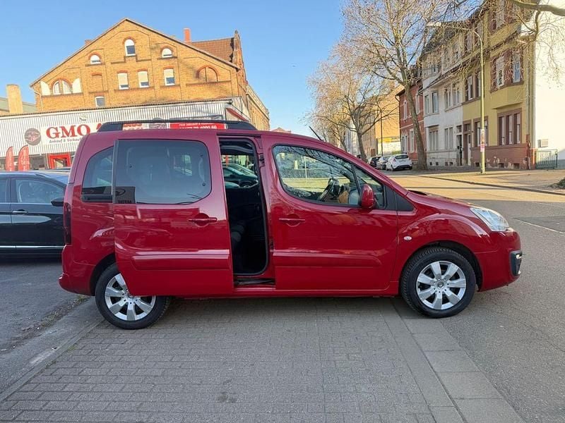 Gebraucht Citroën Berlingo Shine 110 PS (80 kW) 2018 Rot Van / Kleinbus