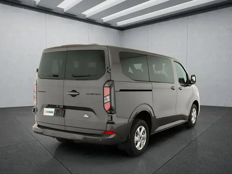 Nouvelle Ford Transit Custom 170 ch (125 kW) 2026 Gris Monospace