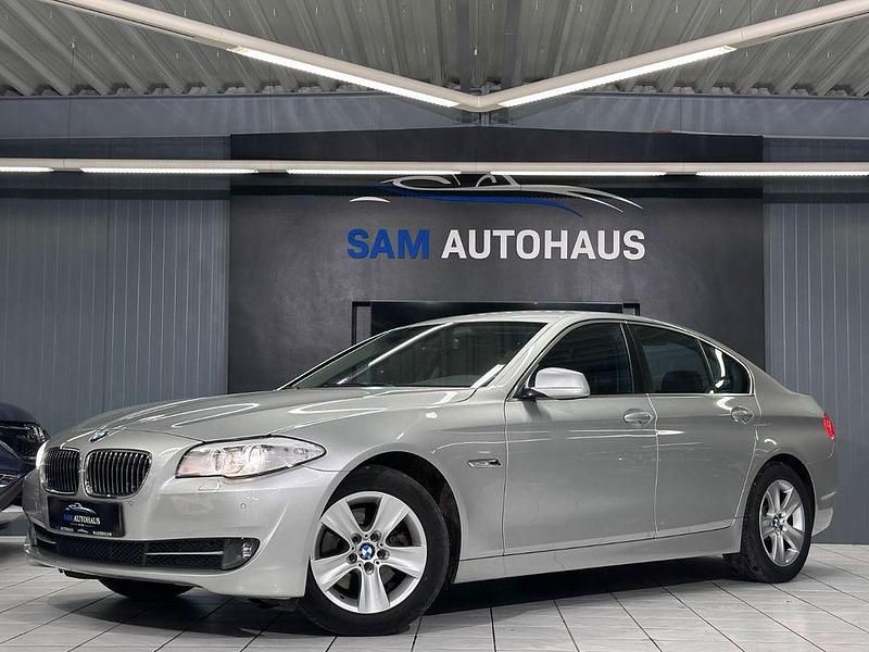 Silber Gebraucht 2011 BMW 523 Limousine | 7.500 € (Guter Preis) - Bild 1/4