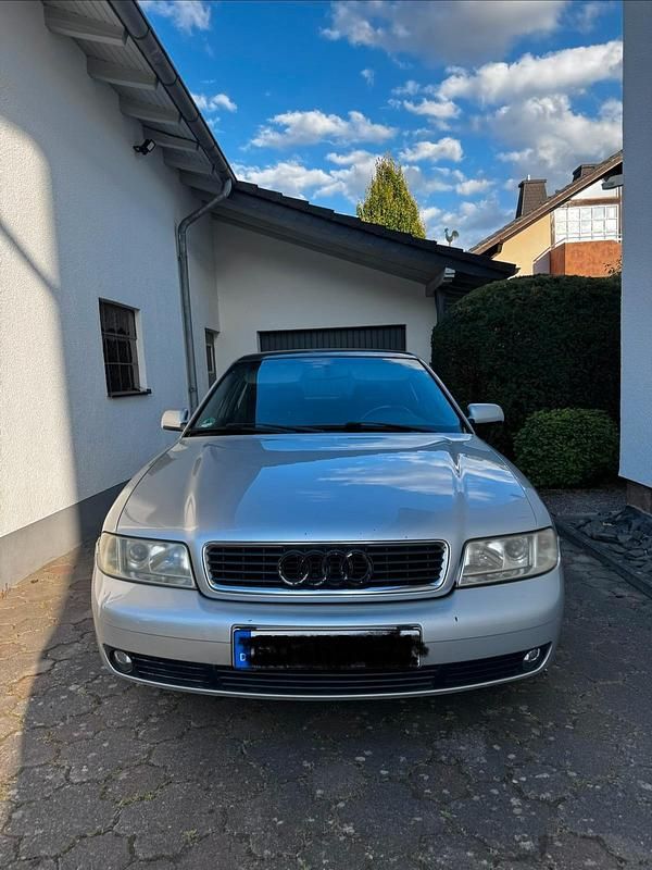 Gebraucht Audi A4 Basis 125 PS (91 kW) 2000 Schwarz Limousine