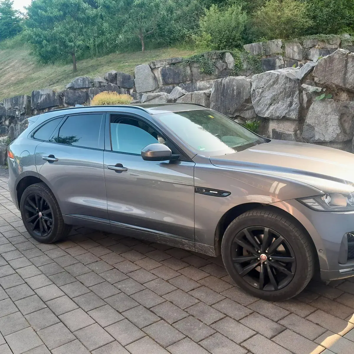 Gebraucht Jaguar F-Pace 300 PS (220 kW) 2017 Grau SUV