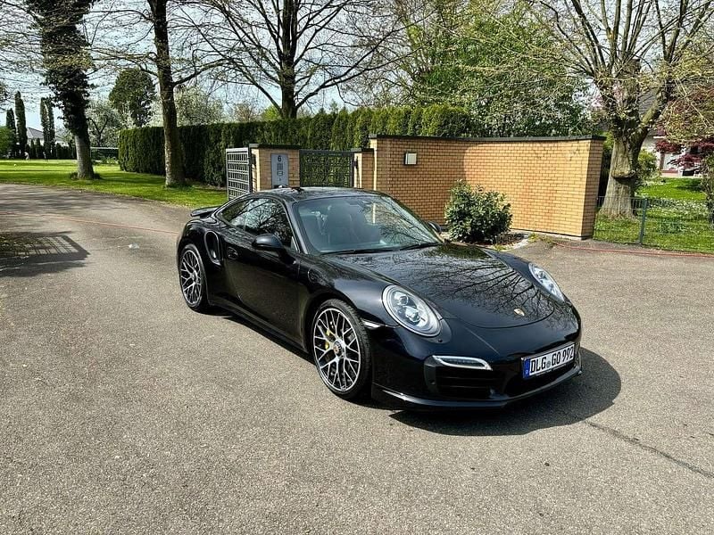 Schwarz Gebraucht 2015 Porsche 911 Turbo S Coupé | 107.999 € (Fairer Preis) - Bild 1/4