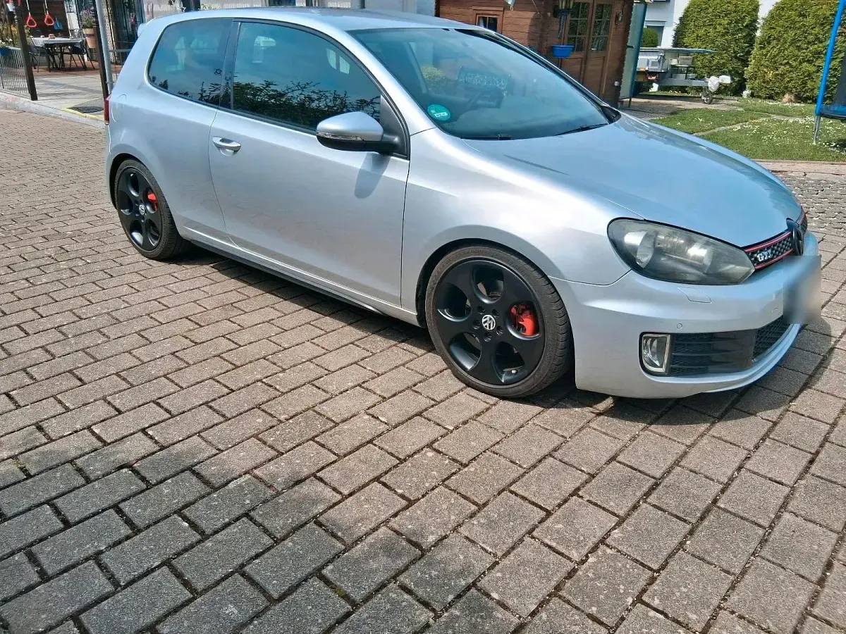 Używany VW Golf GTI 211 KM (155 kW) 2010 Srebrny Coupe