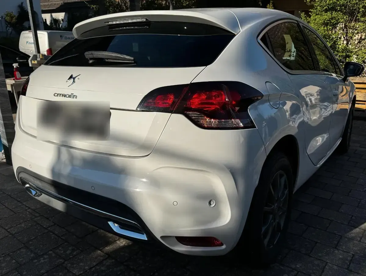 Gebraucht Citroën DS4 So Chic 111 PS (81 kW) 2012 Weiß Kleinwagen