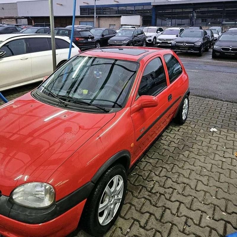 Gebraucht Opel Corsa 69 PS (50 kW) 2000 Limousine
