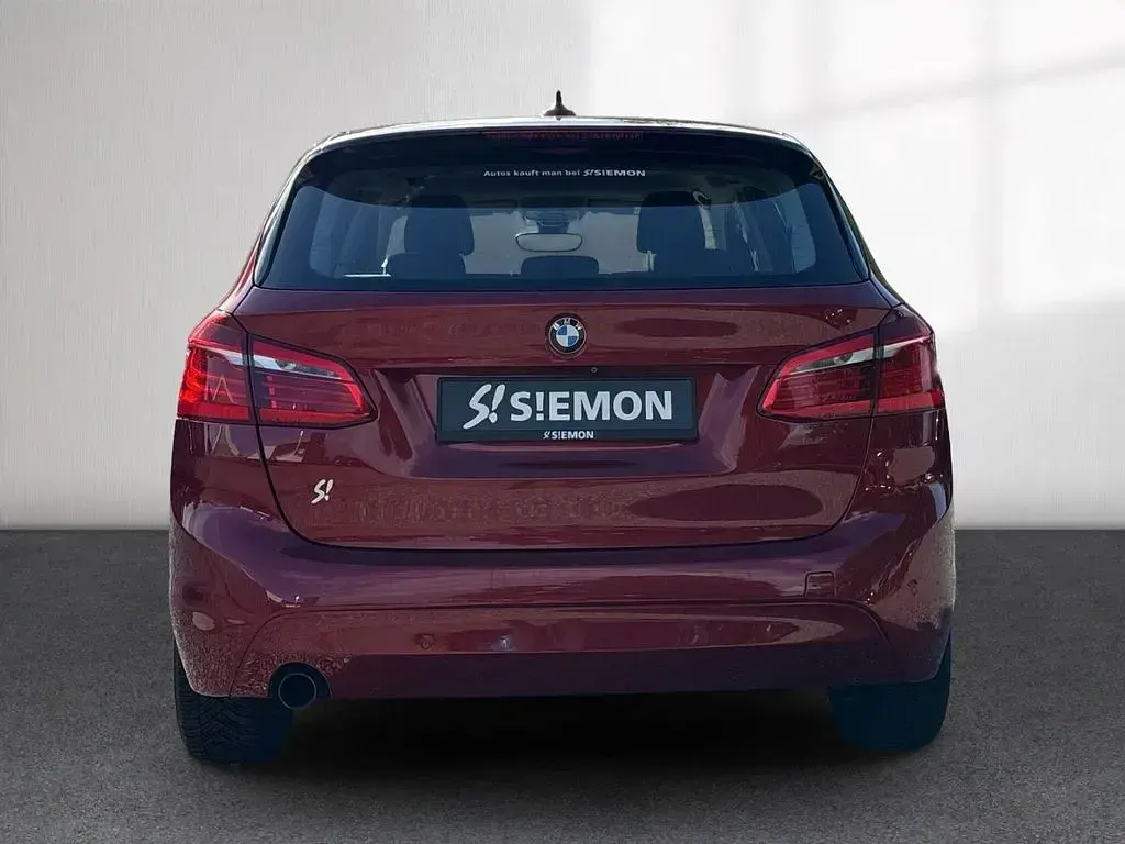 Gebraucht BMW 218 Active Tourer Performance 136 PS (100 kW) 2015 Rot Van / Kleinbus