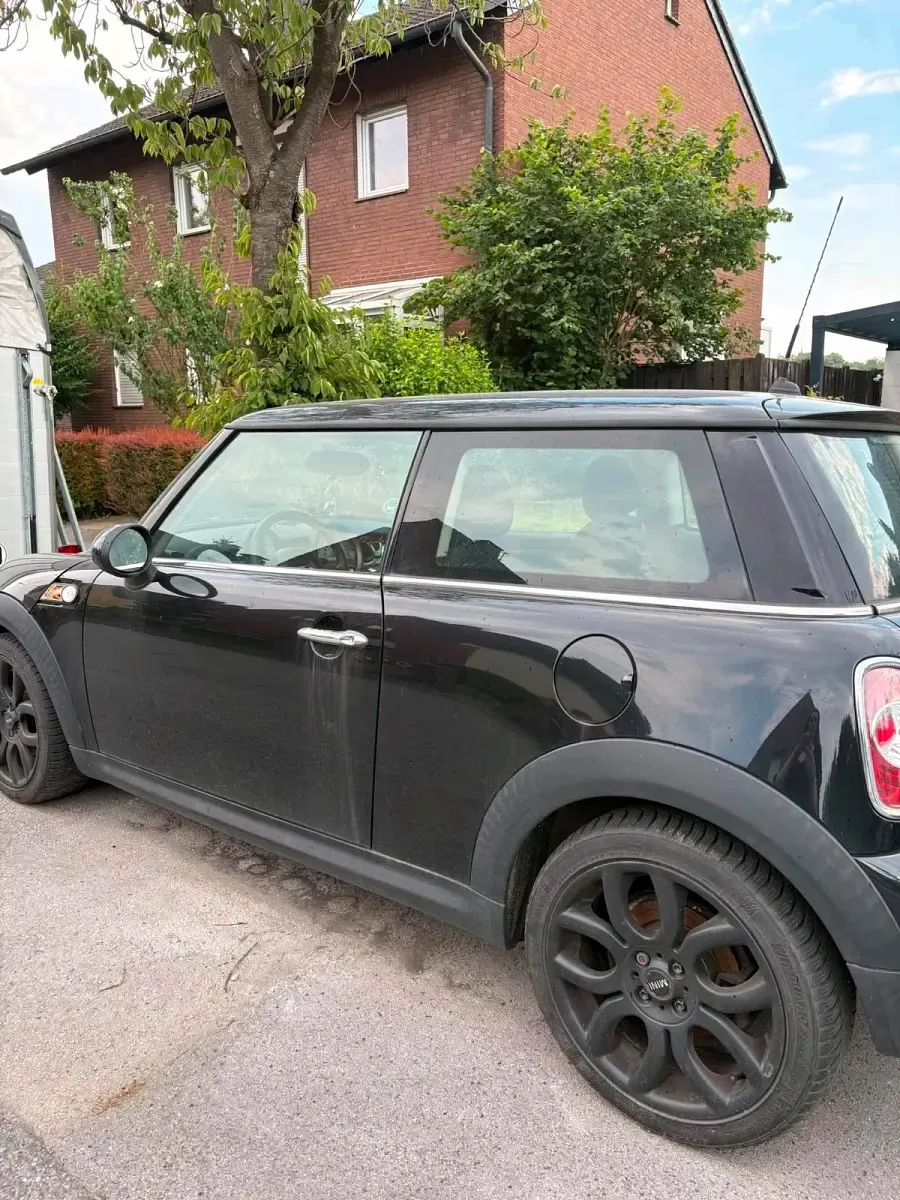 Gebraucht Mini ONE 75 PS (55 kW) 2013 Schwarz Kleinwagen